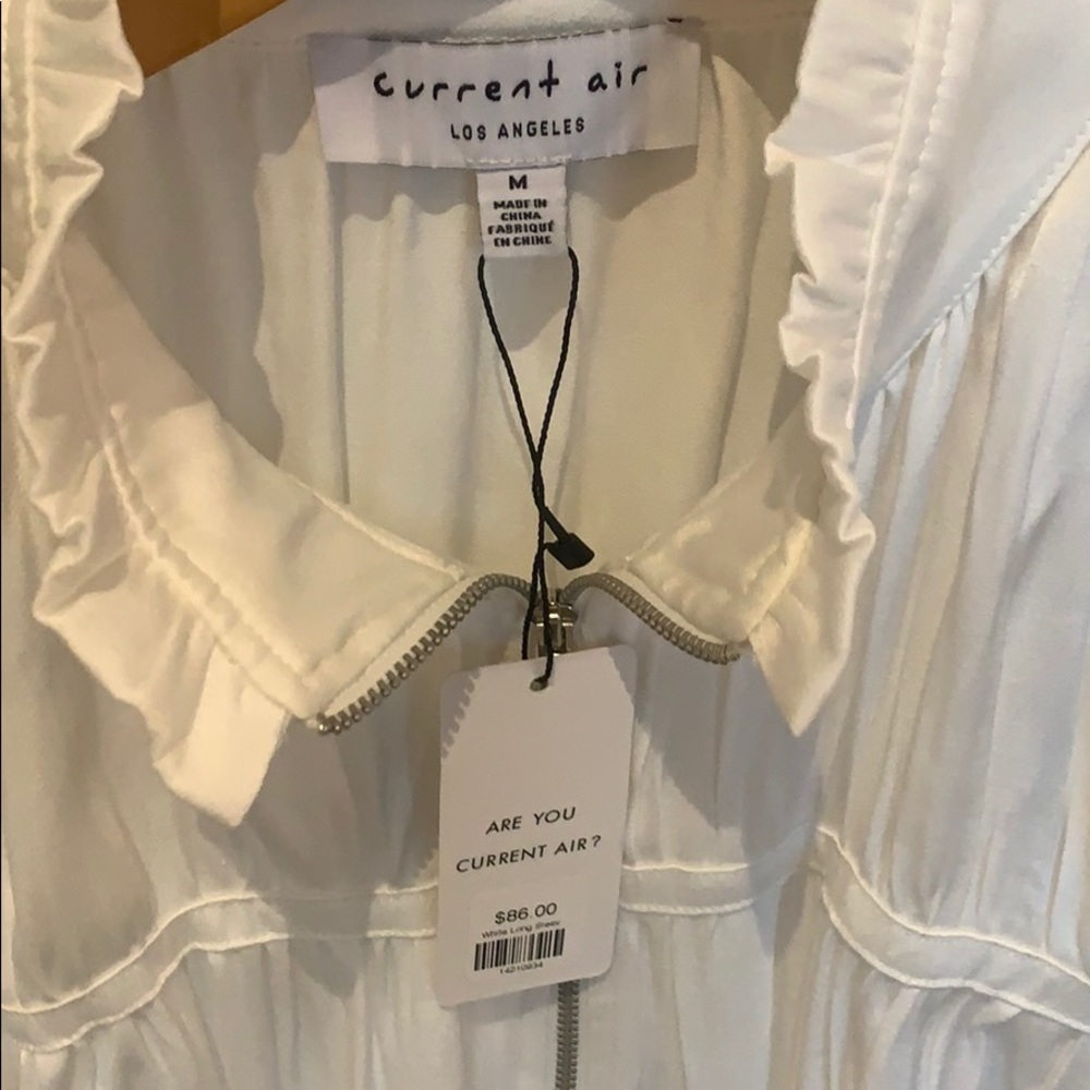 White Soft Polyester Ruffle Jacket Nwt!! - image 4